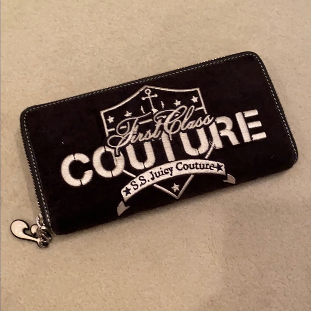 Black Juicy Couture ziparound wallet